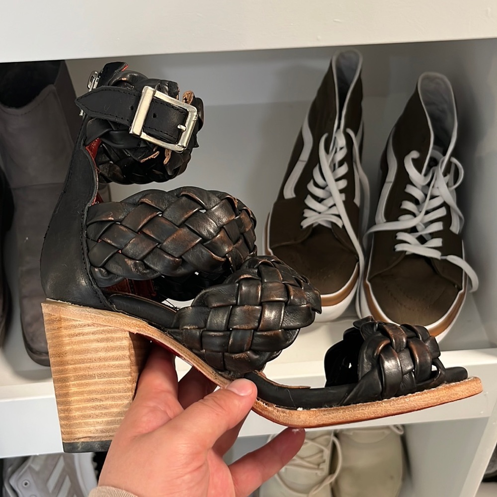 Freebird size 9 bayou